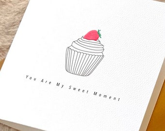 Gepersonaliseerde Sweet Moment Cupcake Card, Strawberry Love Card