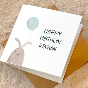 Biglietto di auguri di buon compleanno con coniglio, auguri personalizzabili, coniglietto e illustrazione di palloncini per gli amanti degli animali!