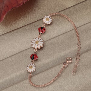 Silber Blumen Armband, Gänseblümchen Armband, Marienkäfer Armband, Perlen Blumen Armband, Braut Blumen Armband, Valentinstag Geschenk Weihnachtsgeschenk
