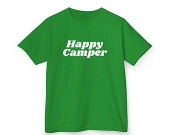 ハッピーキャンパー（キッズ用ヘビーコットンTシャツ）レトロなキャンプ、ハイキング、アウトドアアドベンチャーTシャツ - ホワイトフォント