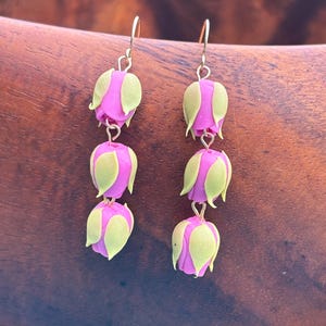 Lokelani earrings, rosebud earrings, Hawaiian rose bead, Hawaii jewelry