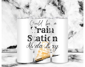 Diseño de envoltura de vaso Yellowstone PNG SVG Es un día de estación de tren envoltura de vaso, envoltura de vaso, fanáticos de Dutton, familia Dutton, vaso de 20 oz