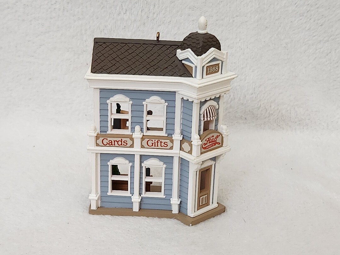 Vintage Hallmark Keepsake Village Store Christmas Ornament/christmas