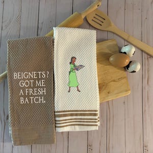 Kitchen Towels, Princess, Beignets, Dish Towels, Trendy Home Decor, Brown & White, Housewarming Gift, Kitchen Decor, Embroidered Hand Towels
