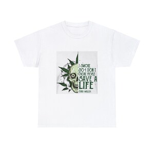 i smoke so i dont choke people save a life Unisex Heavy Cotton Tee