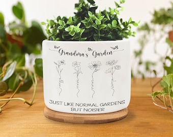 Personalized Grandma Garden Plant Pot, Birth Month Flower Plant Pot, Mother's Day Gift, Gift for Grandma Mimi, Outdoor Flower Pot