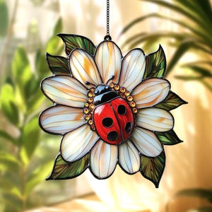 Stunning Ladybug on Daisy Acrylic Ornament, Ladybug Window Hanging Art Garden Decor, Perfect Gift for Ladybug Lovers, Gardener Home Decor