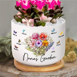 Personalized Birth Flower Plant Pot, Grandma's Garden Flower Pot, Mother's Day Gift, Mini Plant Pot with Family Birth Flower, Gift for Nana
