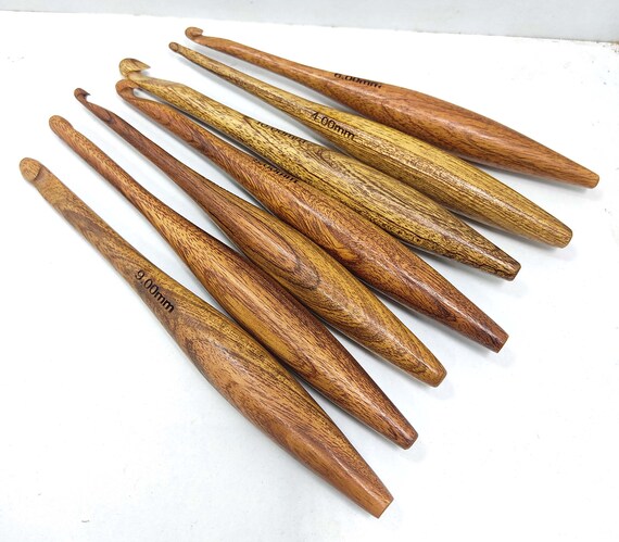 Wooden Crochet Hooks Set of 7 - 4mm to 10 mm - Handmade and Antique Knit  Weave Yarn Craft Needles