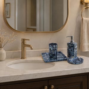 Badezimmer-Accessoires-Set aus Perlmutt, luxuriöses Badezimmer-Dekor-Set, Seifenspender, Zahnbürstenhalter, Waschtischtablett, Badezimmer-Dekor im Küstenstil