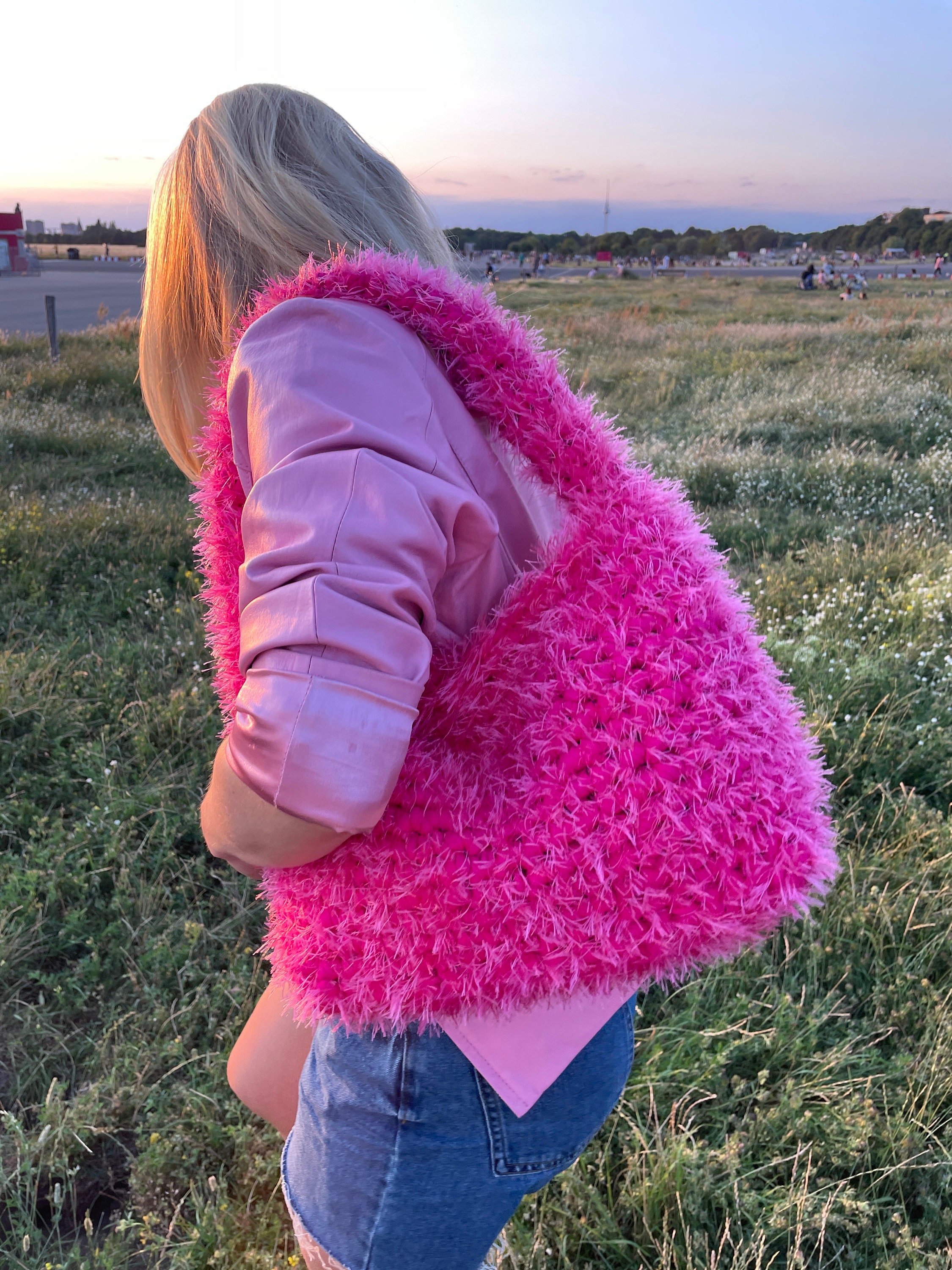 Fluffy Hot Pink Crochet Bag - Large CROHINI LIINA Bag - Handmade -  Gehäkelte Tasche