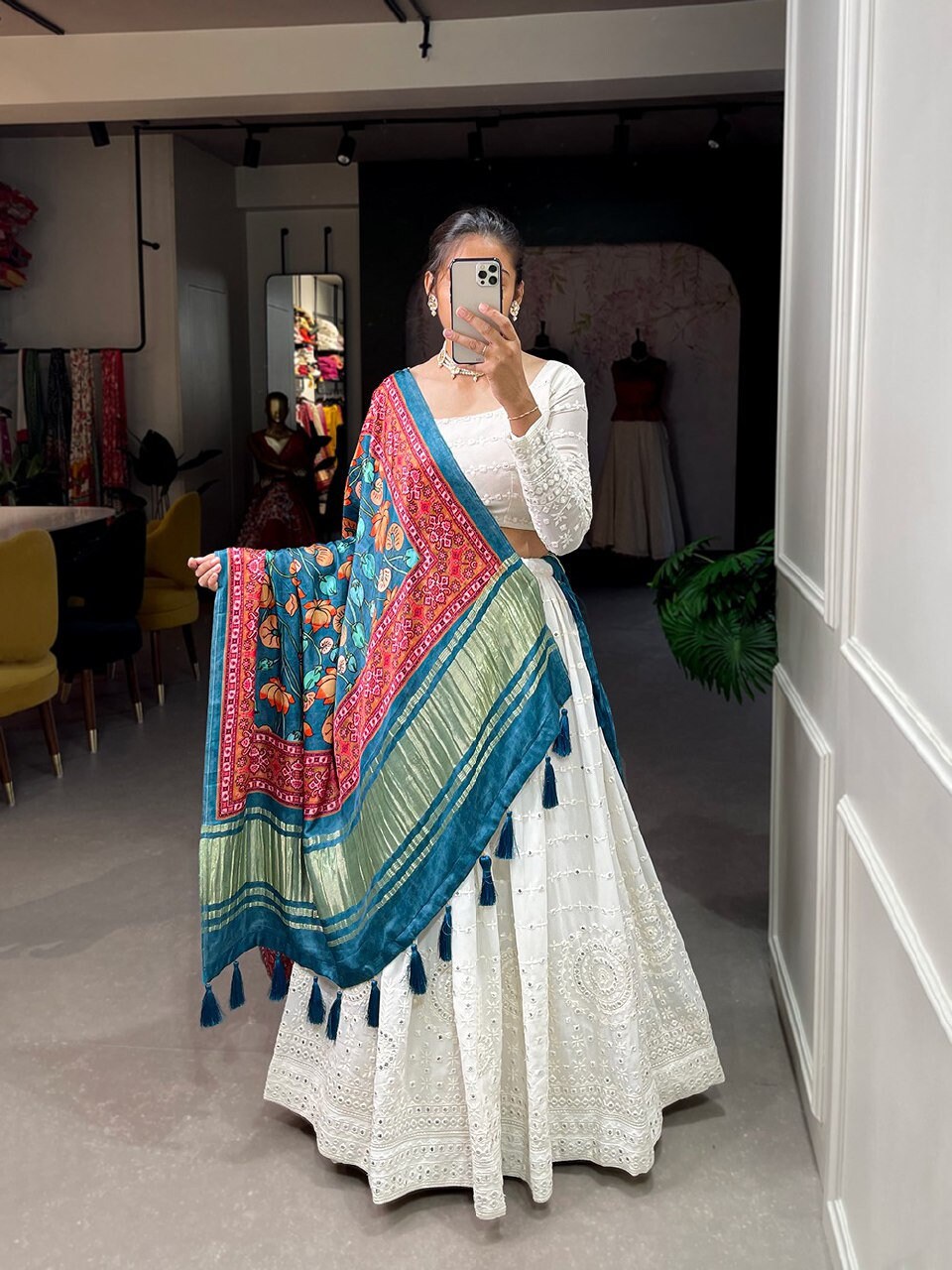 Ladies choli shop