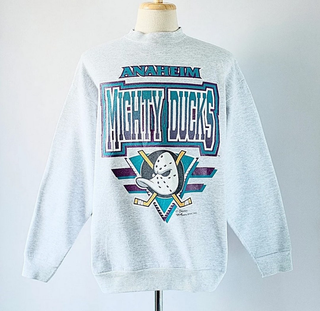 Vintage Style 90's Nutmeg NHL Mighty Ducks Crewneck Sweatshirt Printed Big  Logo NHL Anaheim Ducks California Sweater Pullover - Dingeas