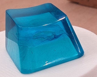 Blaue leere 1U-Akzent-Tastenkappen, transparente, handpolierte Harz-OEM-Kappen mit MX-Stielen