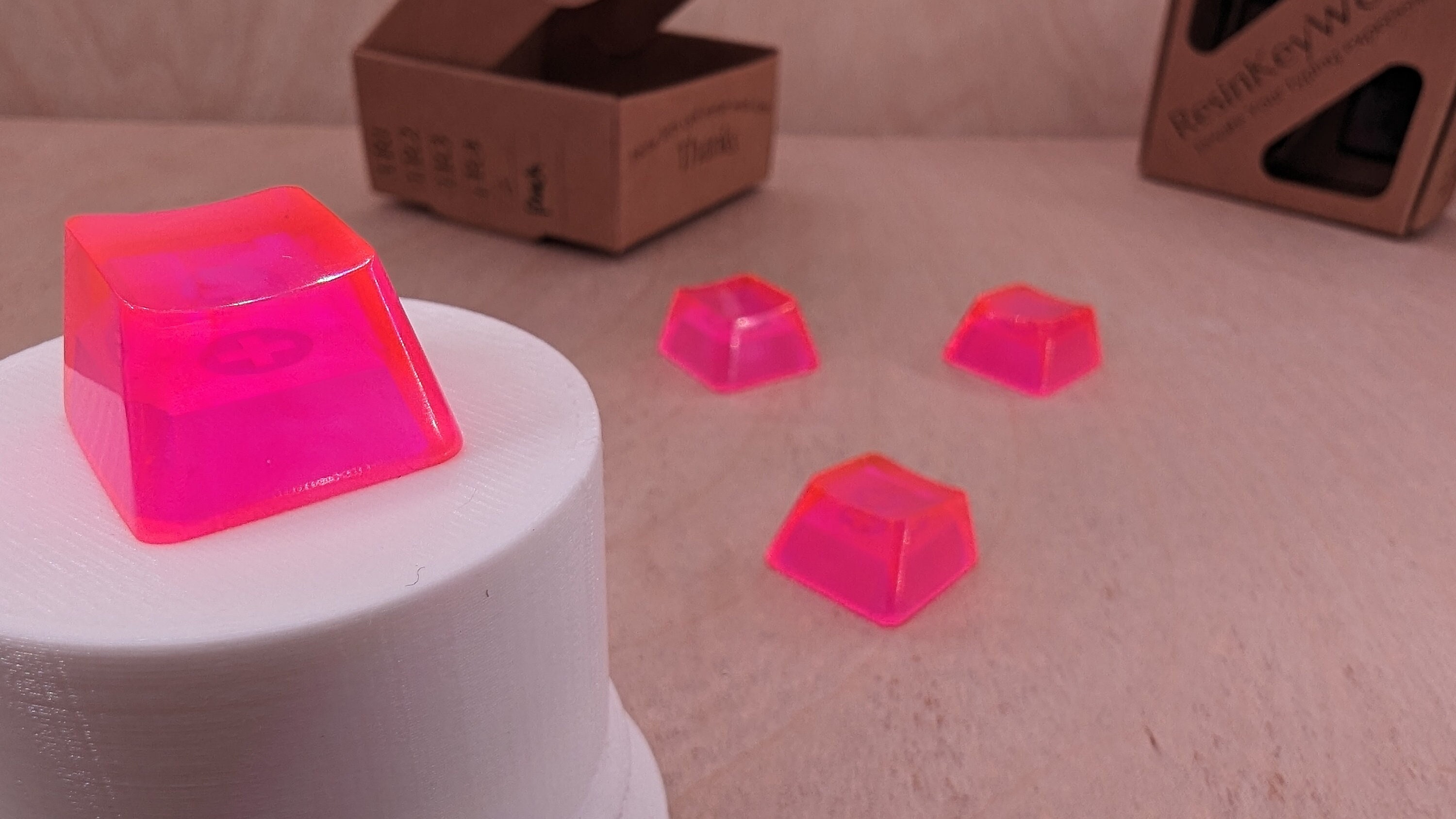 Peach Pink Blank 1U Accent Keycaps, Transparent Hand Polished Resin OEM Caps with MX stems