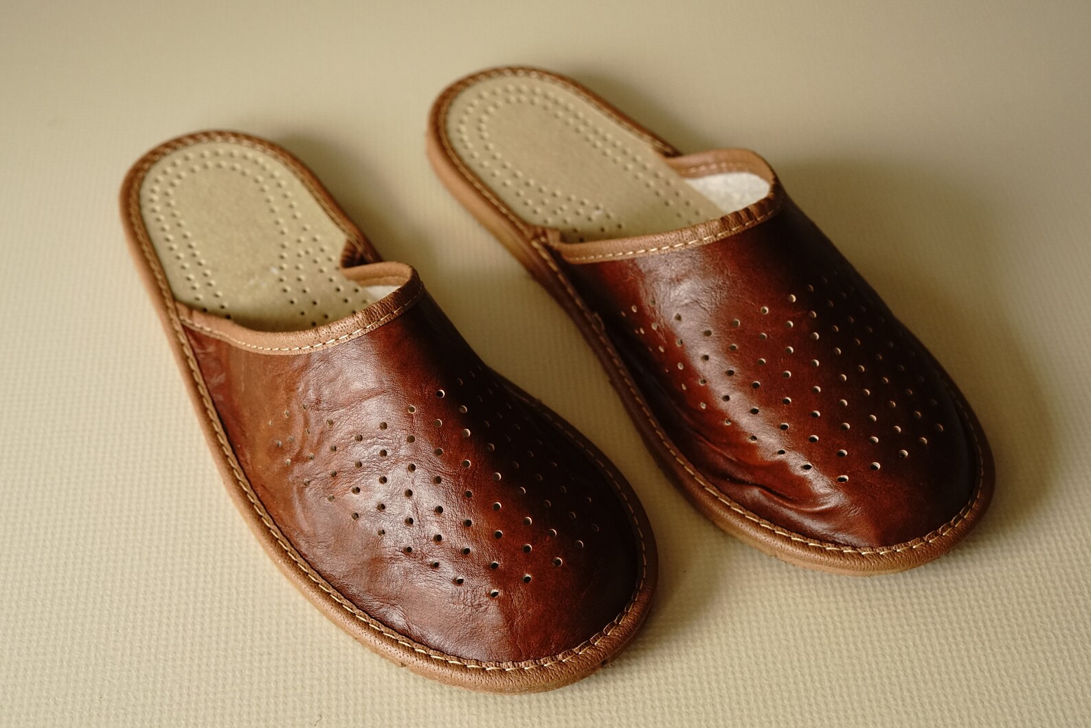 mens comfy slippers