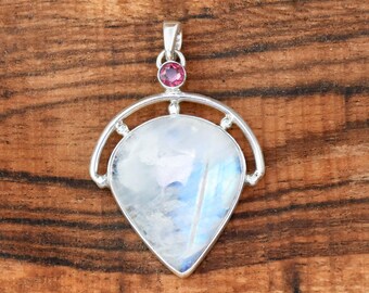 Sterling Silber Mondstein Anhänger mit Granat Akzent