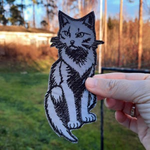 Cat iron-on reflective embroidered patch