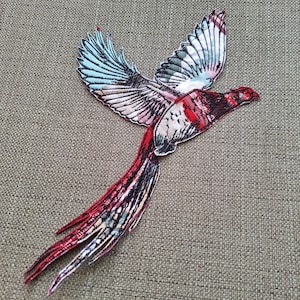Broderad fågellapp, applikation av återvunnet textil (27 x 18 cm)