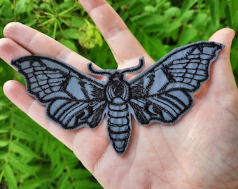 Toppa ricamata con farfalla riflettente per zaino da stirare
