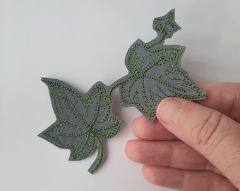 Irish ivy leaves reflective embroidered patch