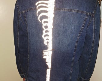 Spine of the Monster-horror Set van 4 opstrijkbare reflecterende geborduurde patches, grote patch op de achterkant