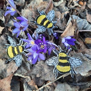 Bees embroidered patches set 3 pcs