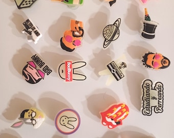 20 adornos de dibujos animados que brillan en la oscuridad para zuecos/accesorios divertidos de PVC