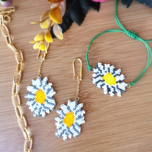Daisy Bracelet - Earrings Set, White - Yellow Miyuki Beads, Boho Jewelry, Handmade Gift, Flower Jewelry, Summer Accessories