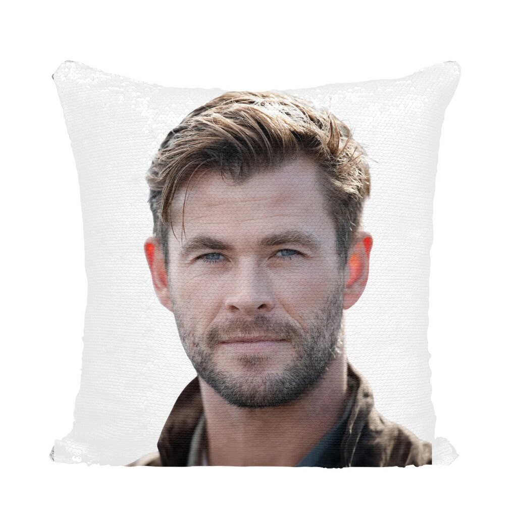 Chris Star Hemsworth Pillowcase Soft Comfortable Pillow Covers With Zipper Pillow Protectors 18x18 Inch