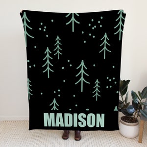 Personalized Christmas Tree Blanket, Warm Blanket for Kids for Winter, Winter Blanket with Christmas Tree Design, Christmas Blanket for Kids