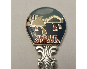 Vintage SYDNEY AUSTRALIA Souvenir Spoon collectors world silverplated