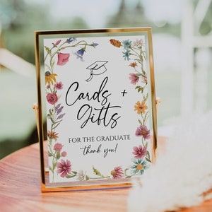 Modèle de carte de remise des diplômes fleurs sauvages + cadeaux, signe de l'obtention du diplôme imprimable, signe de table floral pour les diplômés, signe de fête des diplômés, téléchargement numérique