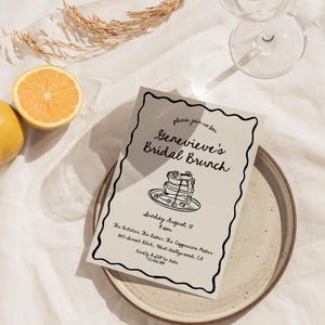 Inbjudan till brudbrunch | Redigerbar mall för brunchinbjudan till bröllopsdusch | Nyckfull handritad illustration bild 2