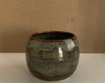 Candelabro de cerámica hecho a mano