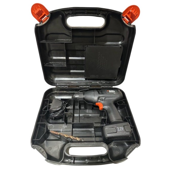 Black and Decker Cordless 7.2V Drill With Charger and Hard Case