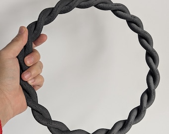 STL FILE Braided Koi Fish Feeding Ring: 10-Inch Floating Aquarium Portal