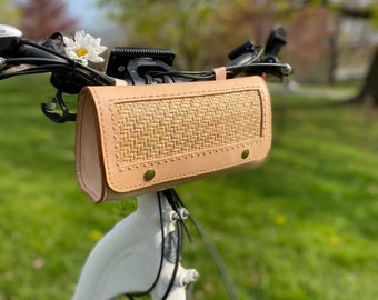 Bicycle handlebar bag