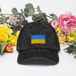 Embroidered Vintage Cotton Twill Cap featuring the Ukrainian Flag