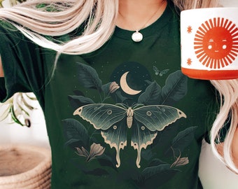 Luna Moth Shirt, Dark Academia Shirt, Goblincore Clothing, Dark Cottagecore, Fairycore Clothing, Moon Shirt, Mystical Shirt, Alt Clothing