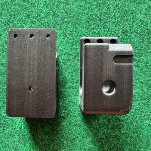 AR Style MagWell Wall Mount