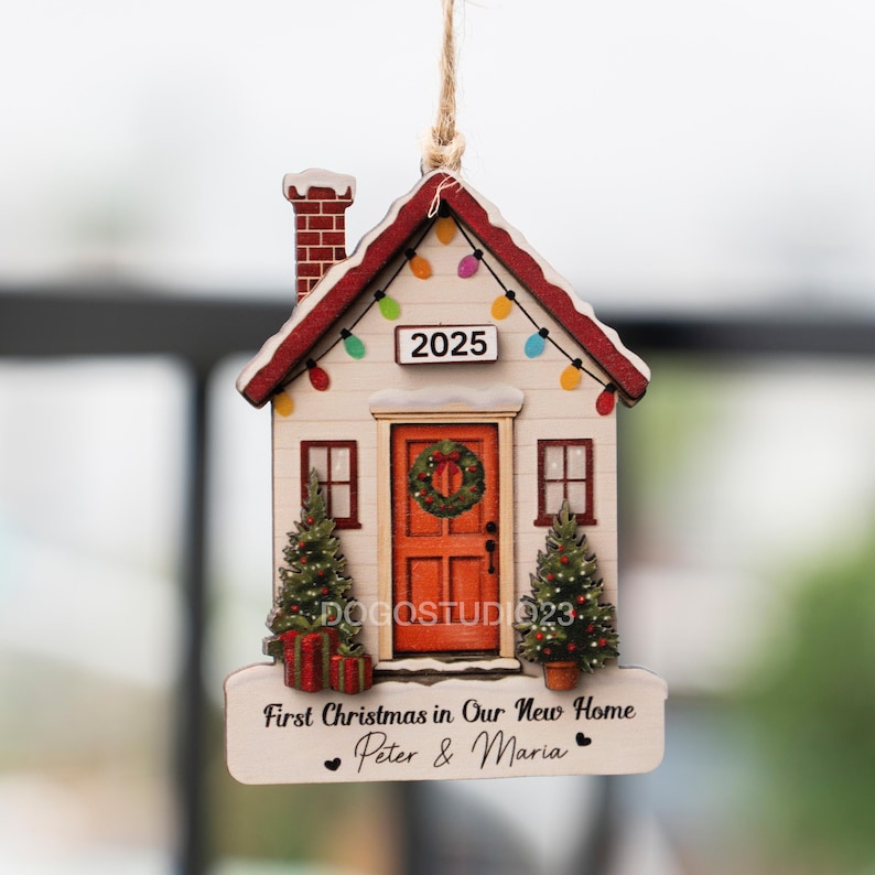 Personalized First Christmas in New Home Ornament 2025, Housewarming Homeowners Newlywed Christmas Gift Red home 3D style