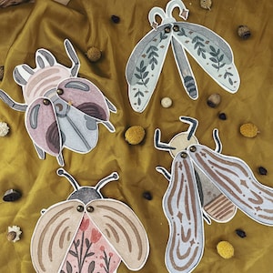 Creazioni con la carta sugli insetti lunari / Studio sulla natura degli insetti stampabile / Pacchetto attività sugli insetti / Gioco con la carta sulla natura