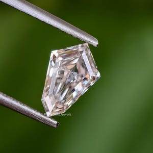 Unique and Rare 1.09 CT Shield Cut Lab Grown Diamond, E/VS Lab Created Loose Diamond, Custom Cut Diamond for Engagement Ring, Gift for Her