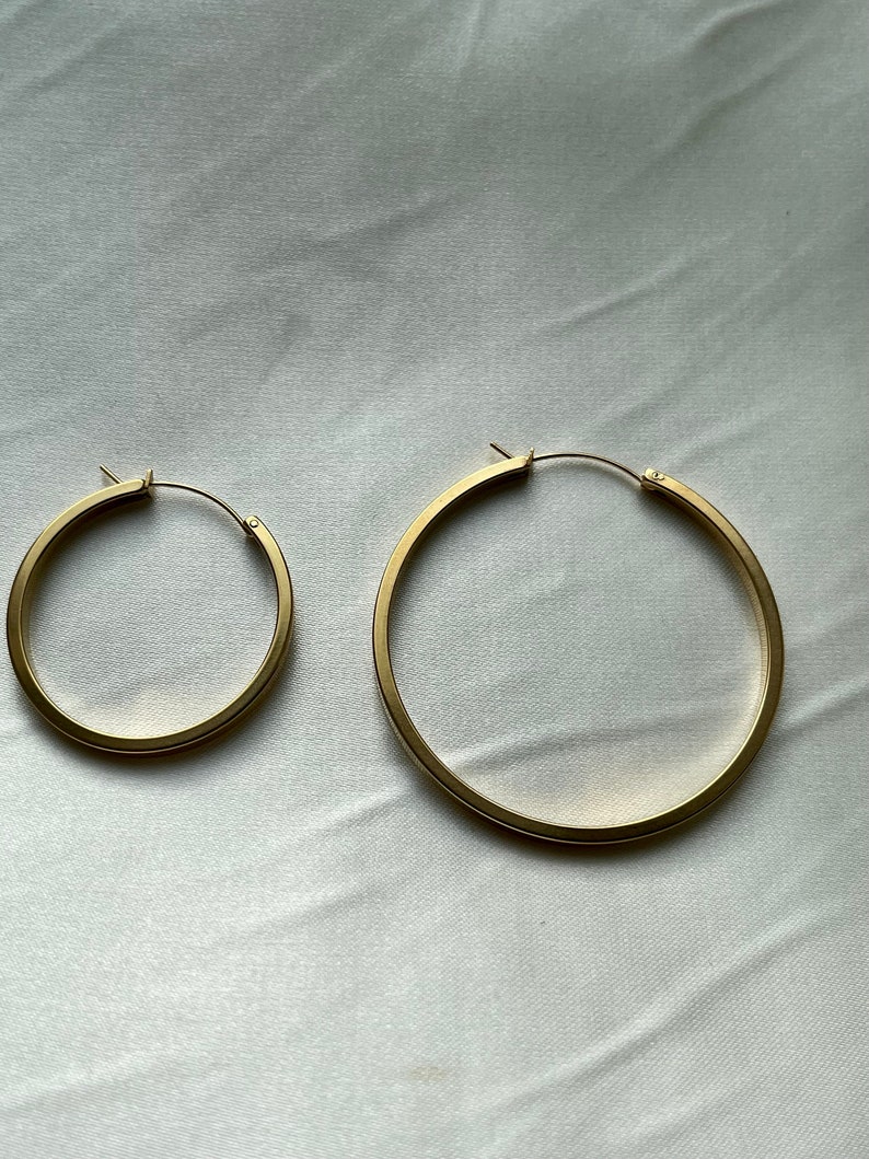 Vintage 18k Gold-plated Flat Hoop 2 Size Earrings 32mm, 45mm Circle Hoop Earrings Waterproof Her Jewellery Bold Hoop Earrings image 4