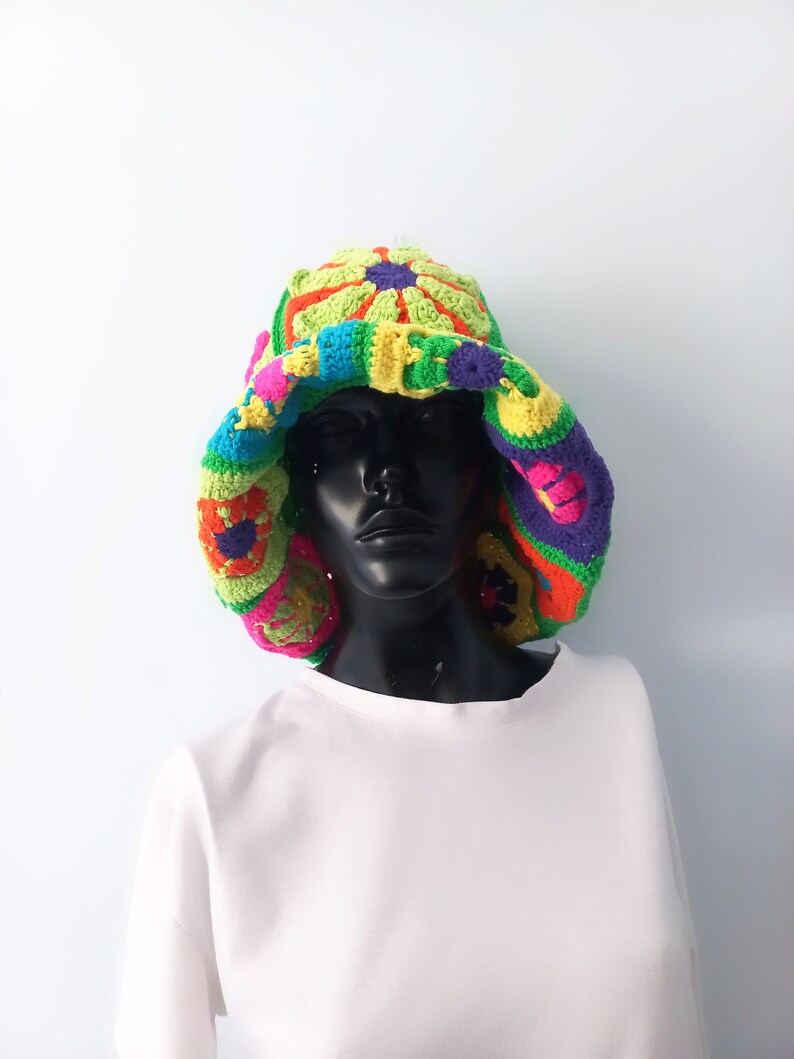 Custom order, big crochet daisy flower bucket hat, couple gift, gift for her, crochet bucket hat, crochet accessories, crochet summer hat zdjęcie 2