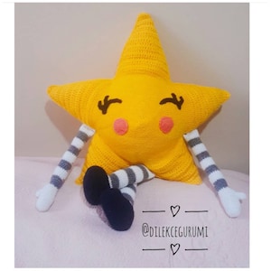 Crochet star pillow, knitted star pillow, pillow for kids room, crochet sleepy friend,