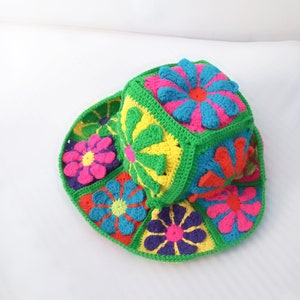 Custom order, big crochet daisy flower bucket hat, couple gift, gift for her, crochet bucket hat, crochet accessories, crochet summer hat zdjęcie 6