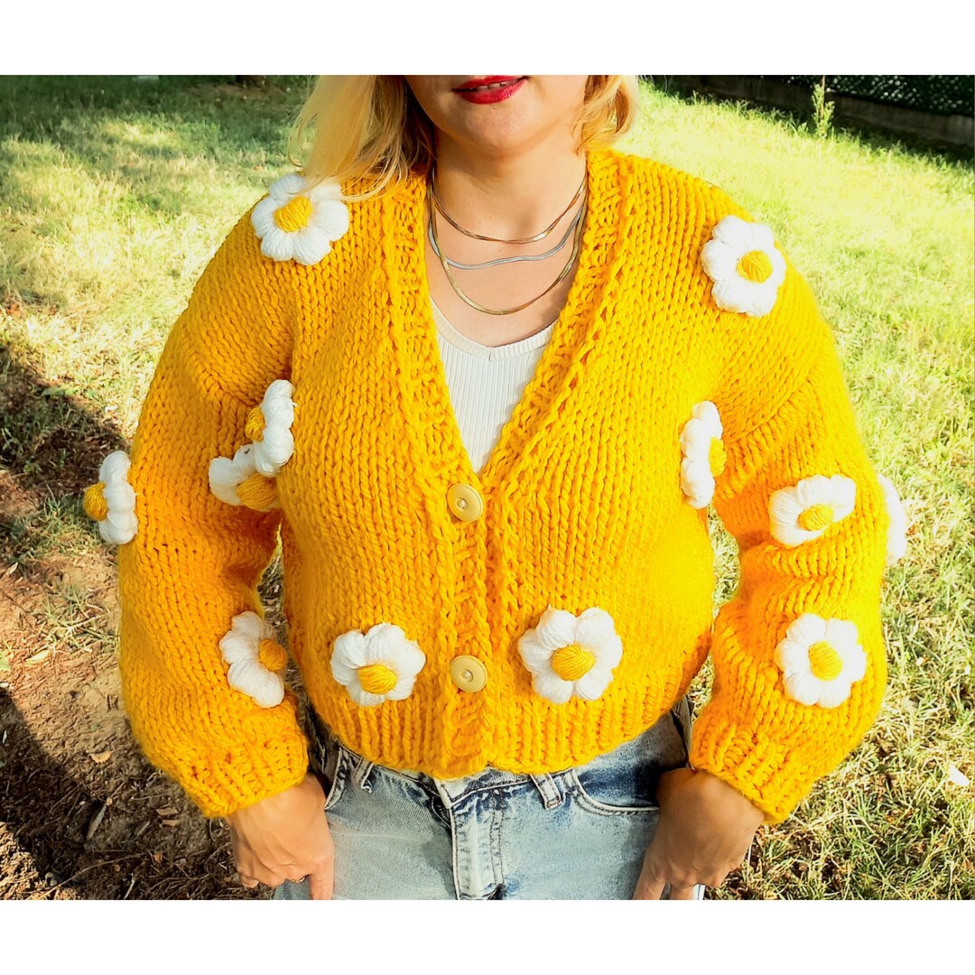 Daisy Chunky Knit Cardigan, Crochet Daisy Chunky Cardigan, Flower