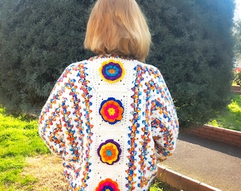 Cárdigan de flores de crochet: suéter extragrande de punto grueso